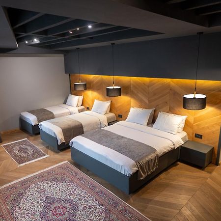 Hotel London B&B Skopje Bagian luar foto