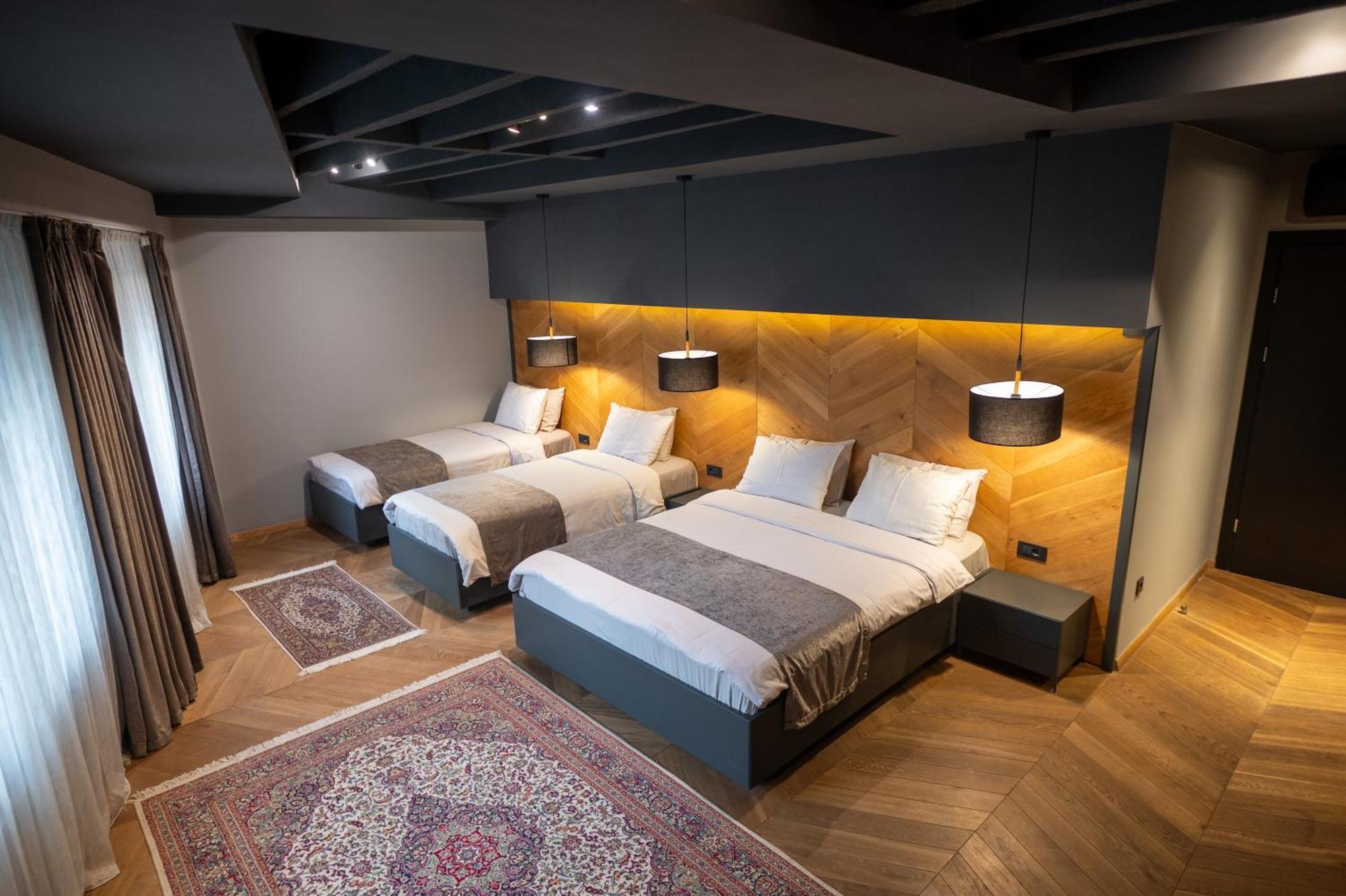 Hotel London B&B Skopje Bagian luar foto