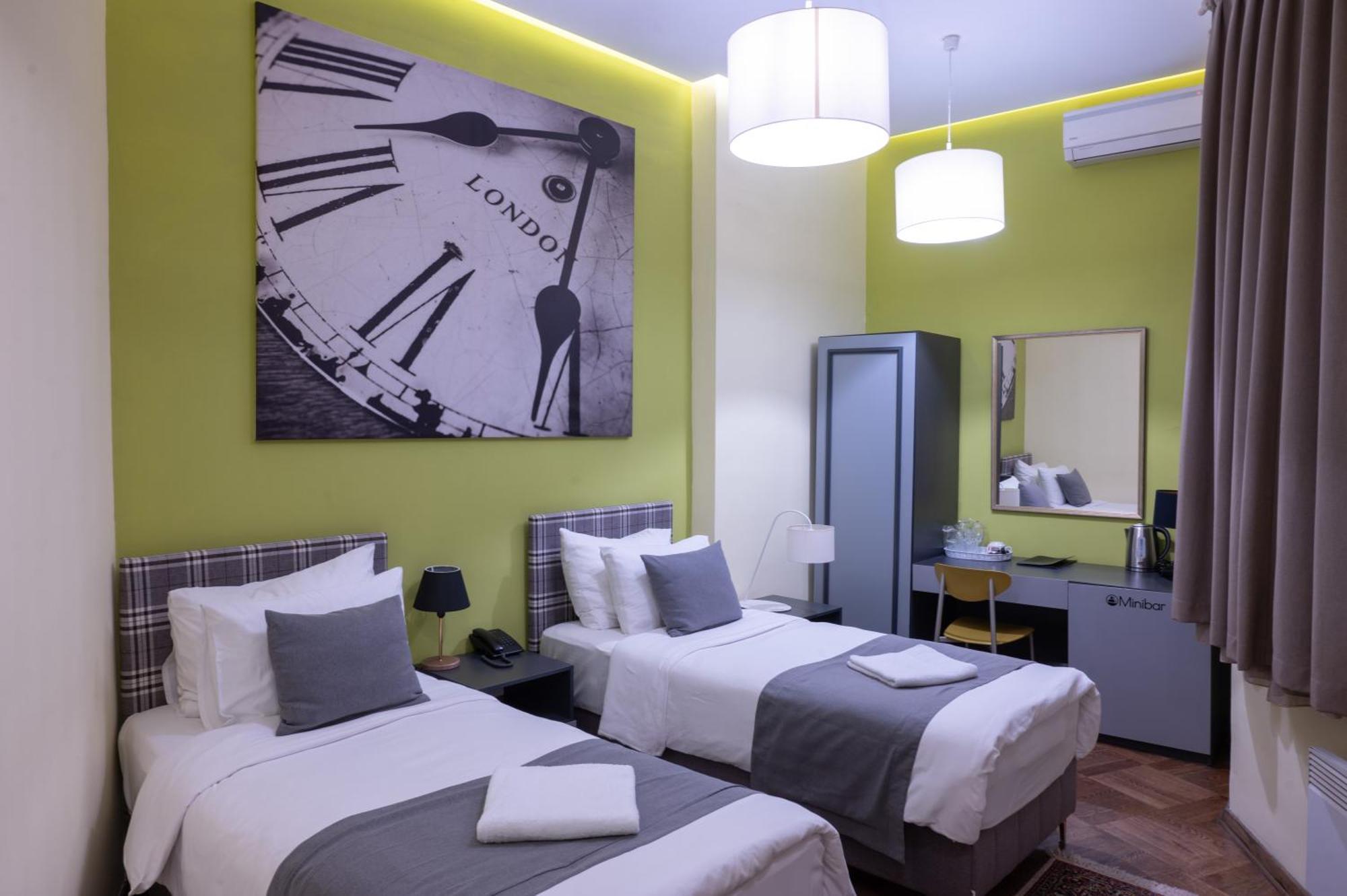 Hotel London B&B Skopje Bagian luar foto