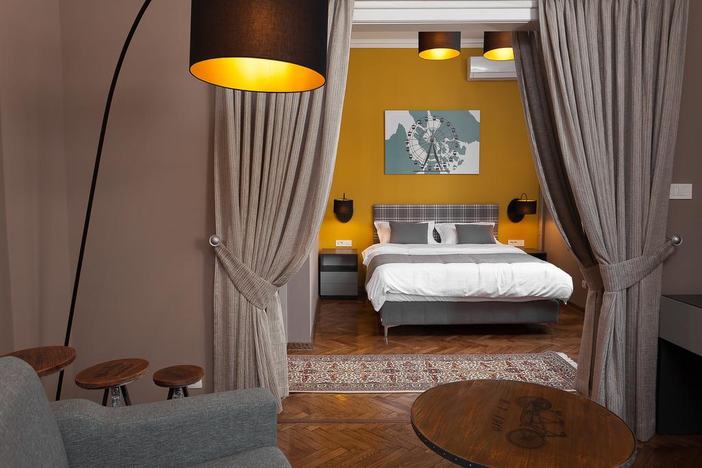 Hotel London B&B Skopje Bagian luar foto